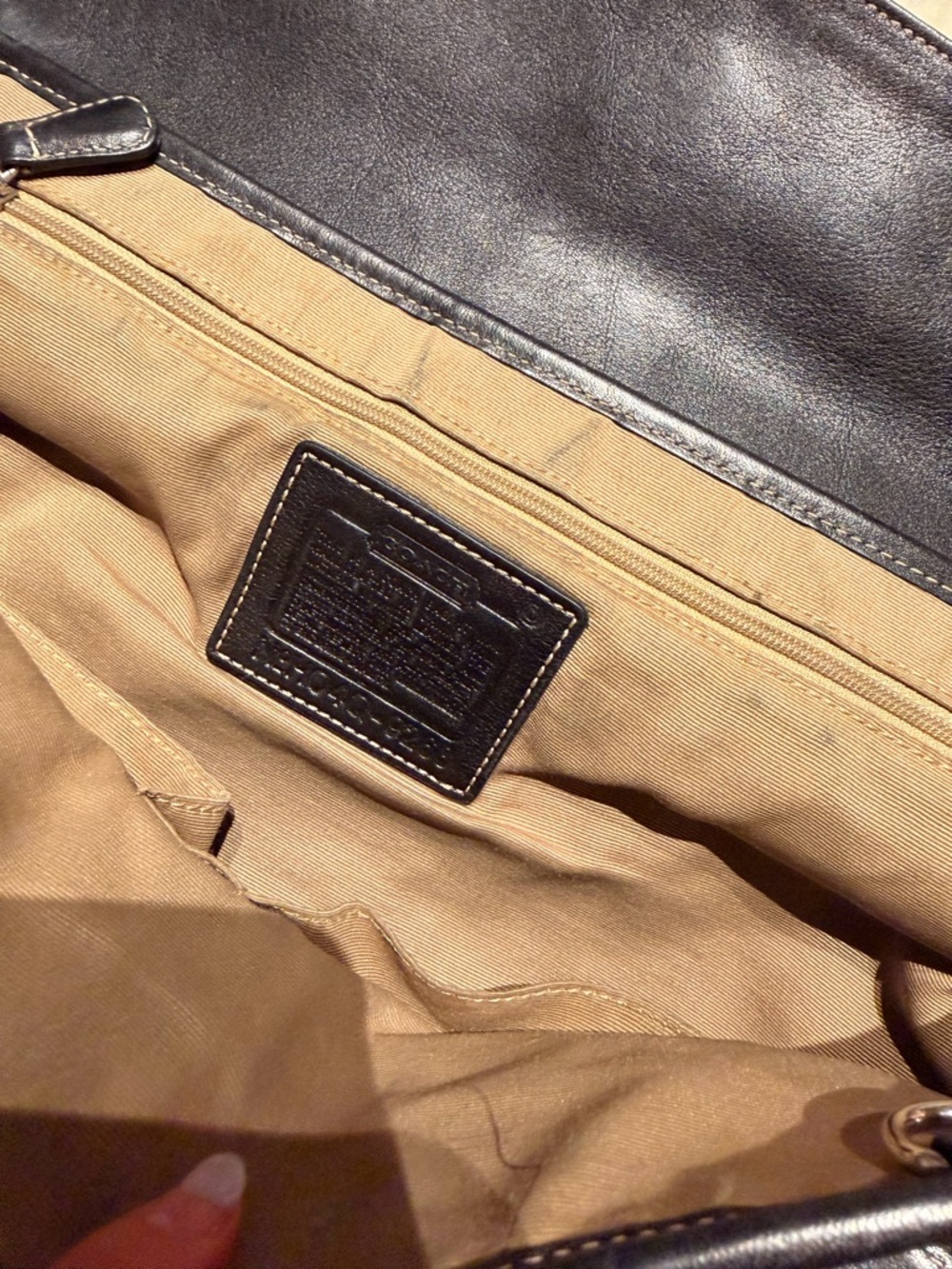 Coach Hampton Satchel (model 9268) - Picture 6 of 10